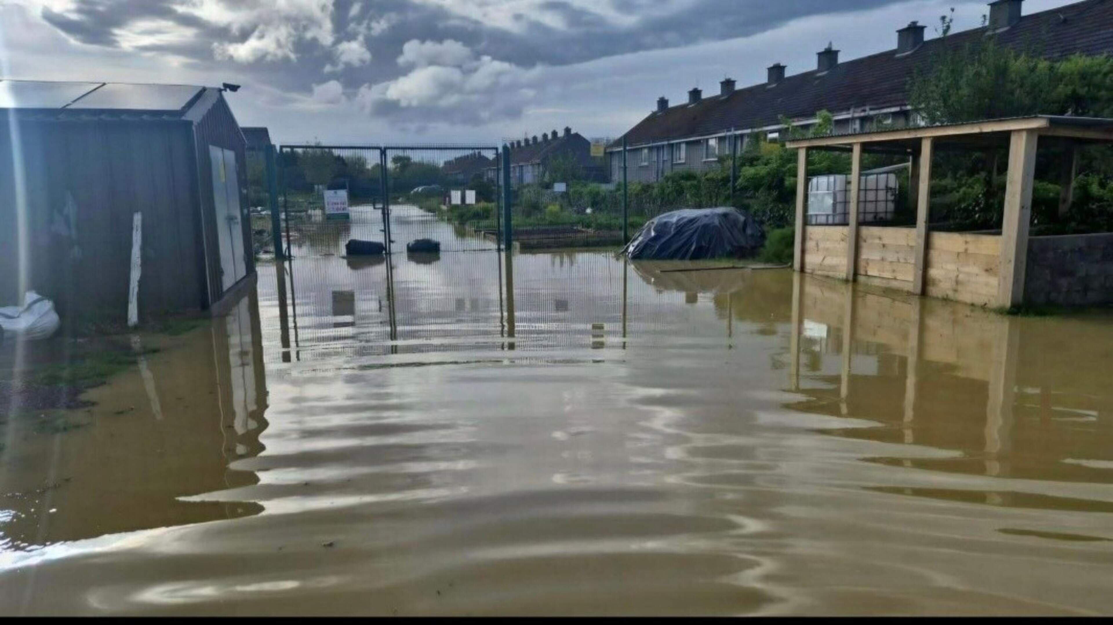 Uisce Éireann working to restore supply to 10,000 people affected by a large burst water main in Tralee